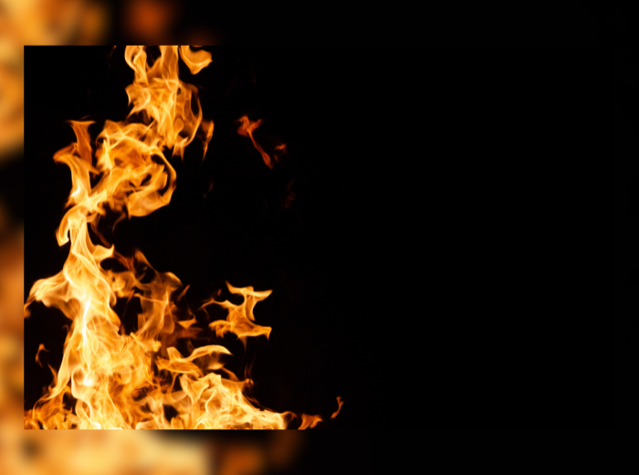 NEWS feu (Canva)