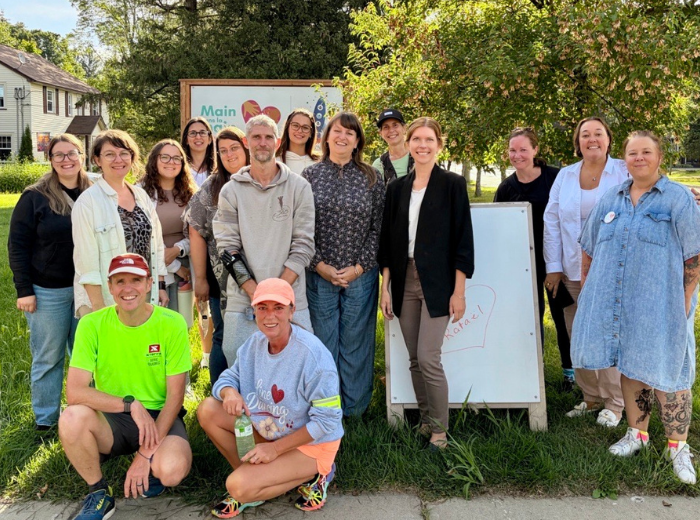 Initiative cowansville main dans la main