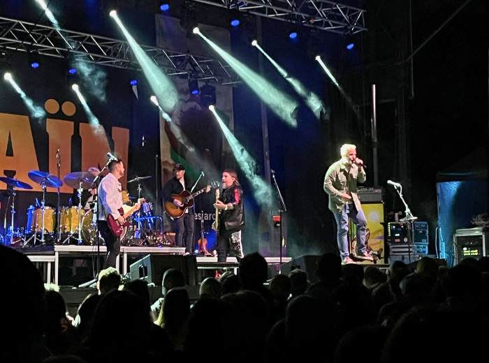 NEWS, Kain festival belle banlieue Farnham (CFXM)