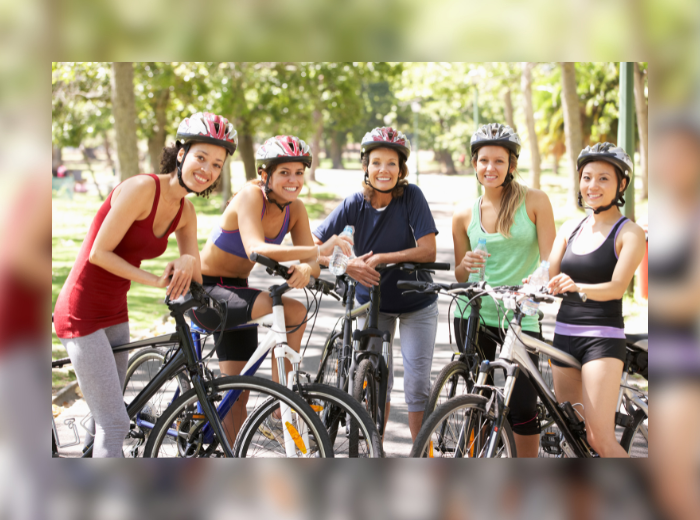 NEWS, vélo femmes (Canva)