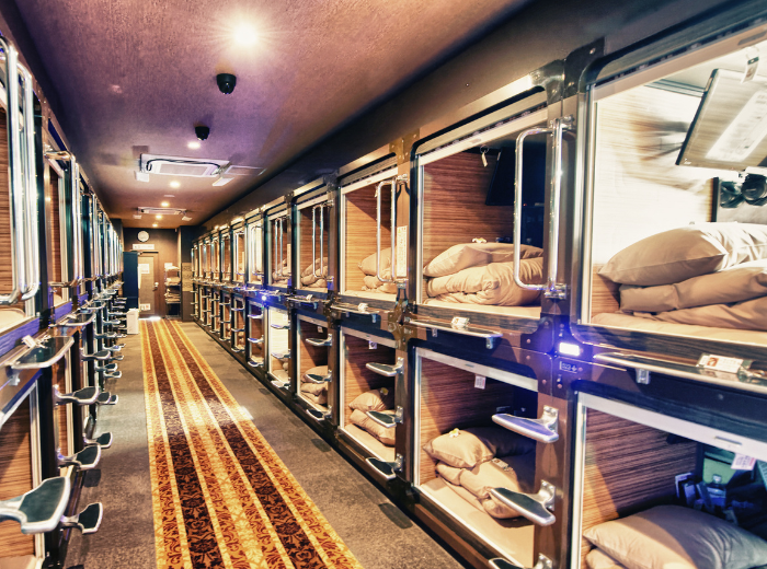 NEWS. Hotel capsule.Canva